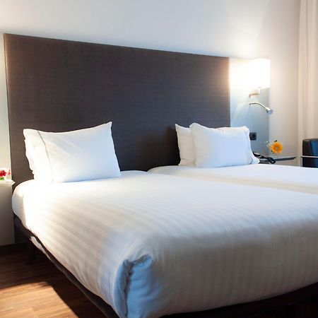 Exe Zizur Pamplona Hotel Zizur Mayor Ngoại thất bức ảnh