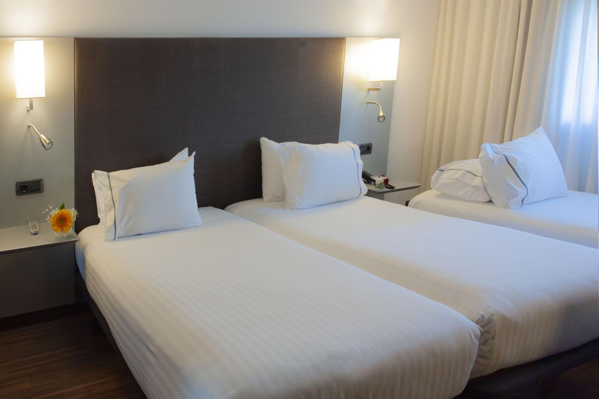 Exe Zizur Pamplona Hotel Zizur Mayor Ngoại thất bức ảnh