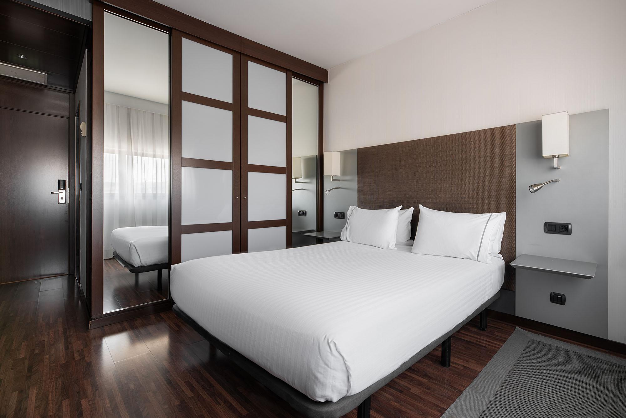 Exe Zizur Pamplona Hotel Zizur Mayor Ngoại thất bức ảnh