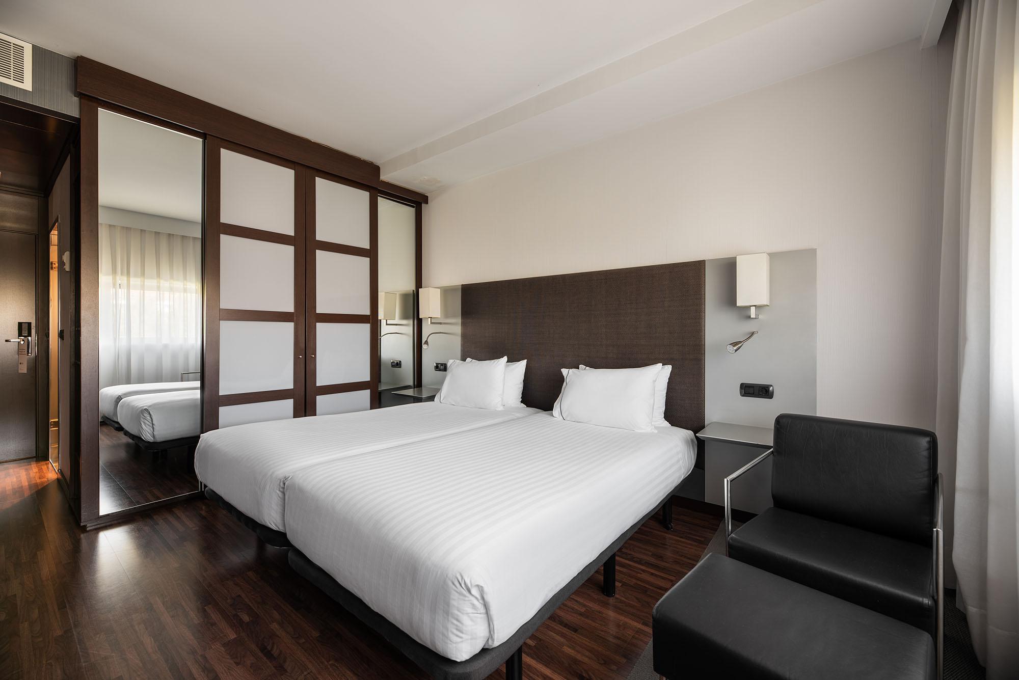 Exe Zizur Pamplona Hotel Zizur Mayor Ngoại thất bức ảnh