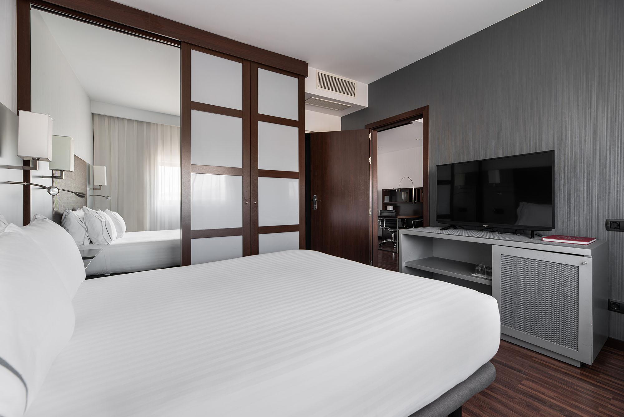 Exe Zizur Pamplona Hotel Zizur Mayor Ngoại thất bức ảnh