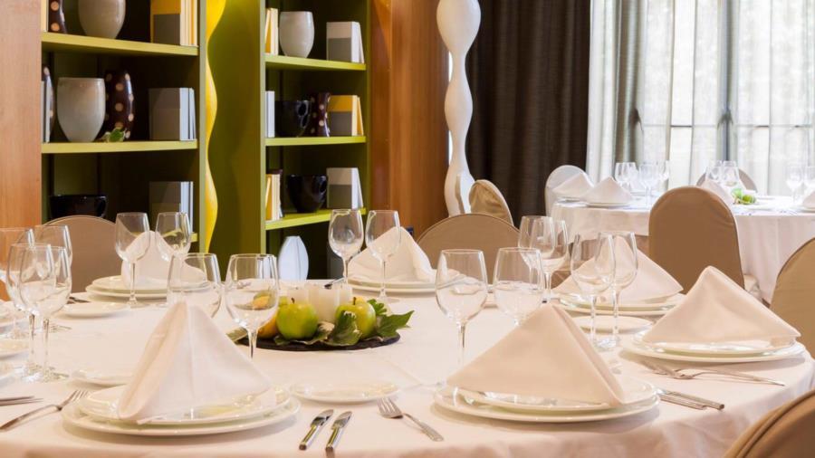 Exe Zizur Pamplona Hotel Zizur Mayor Ngoại thất bức ảnh